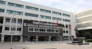 antalya buyuksehir belediyesinde kimler gozaltina alindi antalya buyuksehir belediyesine operasyon BcfQxHX1.jpg