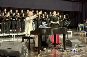 kirsehirde kim var sanat etkinligi duzenlendi JjOH4SEx.jpg